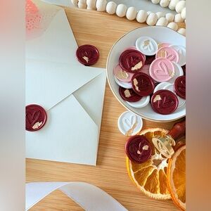 22k Gold Leaf Handmade Heart Wax Seals Wedding Invite Peel & Stick | 10 Pack